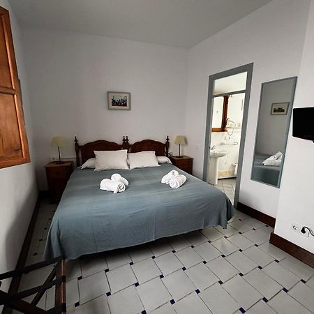 Hotel Entreolivos エル・ペドロソ エクステリア 写真