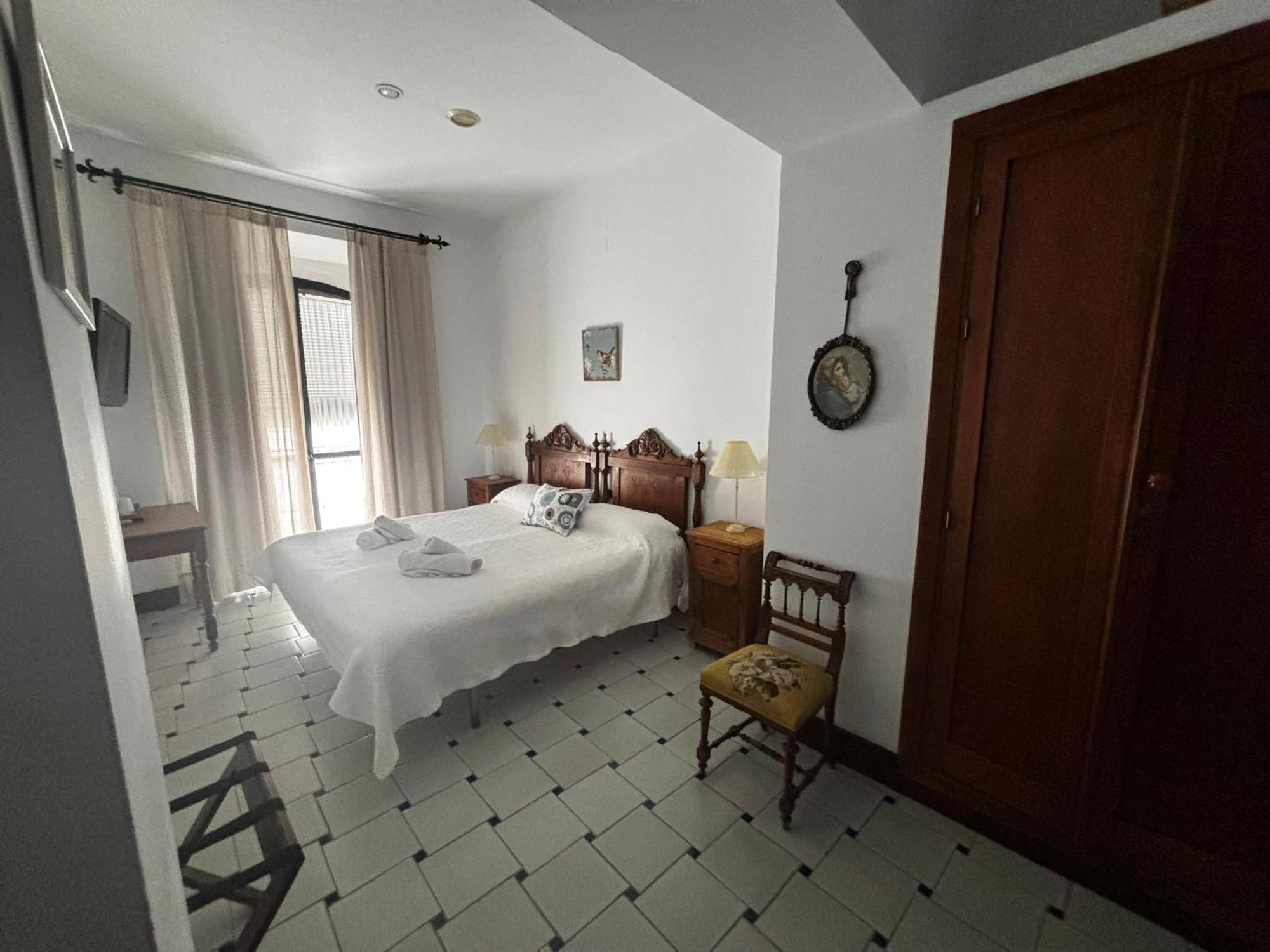 Hotel Entreolivos エル・ペドロソ エクステリア 写真